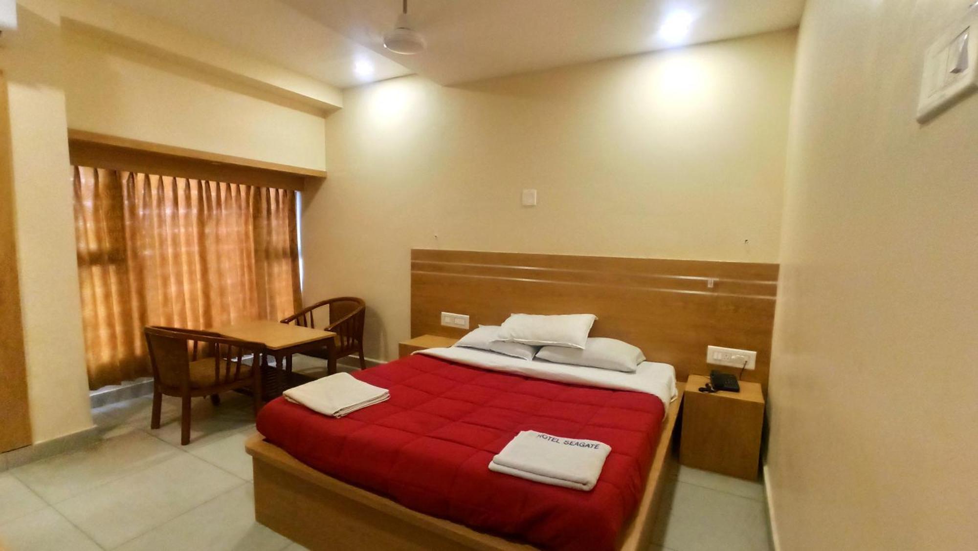 Hotel Seagate Velankanni Luaran gambar