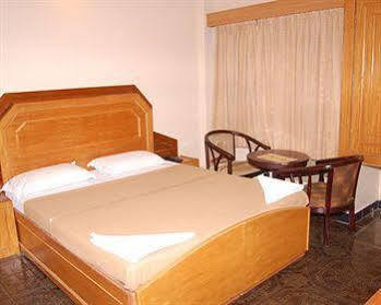 Hotel Seagate Velankanni Luaran gambar